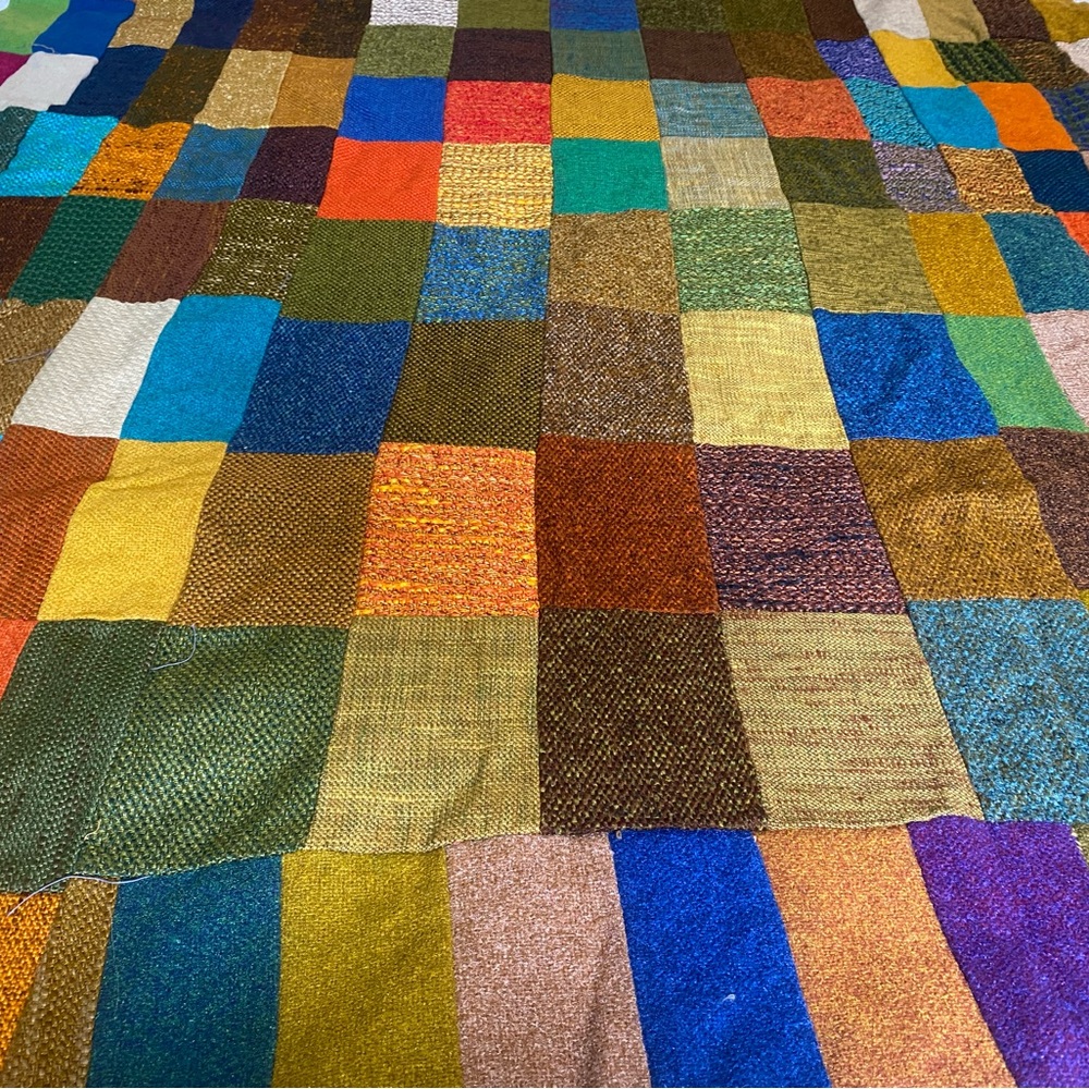 Double Sided Quilted Blanket - Picture 2 of 12